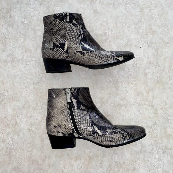 Aquatalia Gray Snake Skin Ankle Boots Embossed Leather Booties Size 6.5 - Picture 3 of 8
